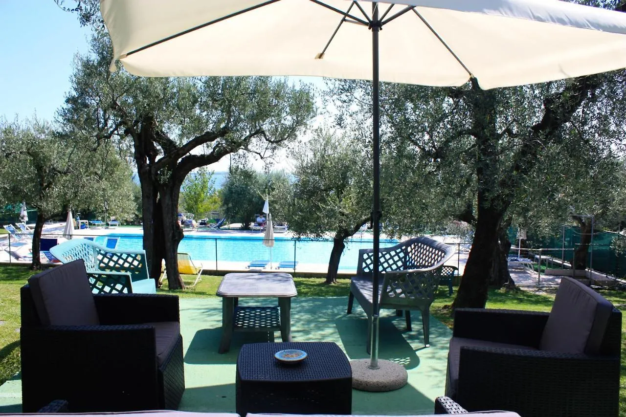 Moniga del Garda Villa Molino 0*, Moniga del Garda איטליה