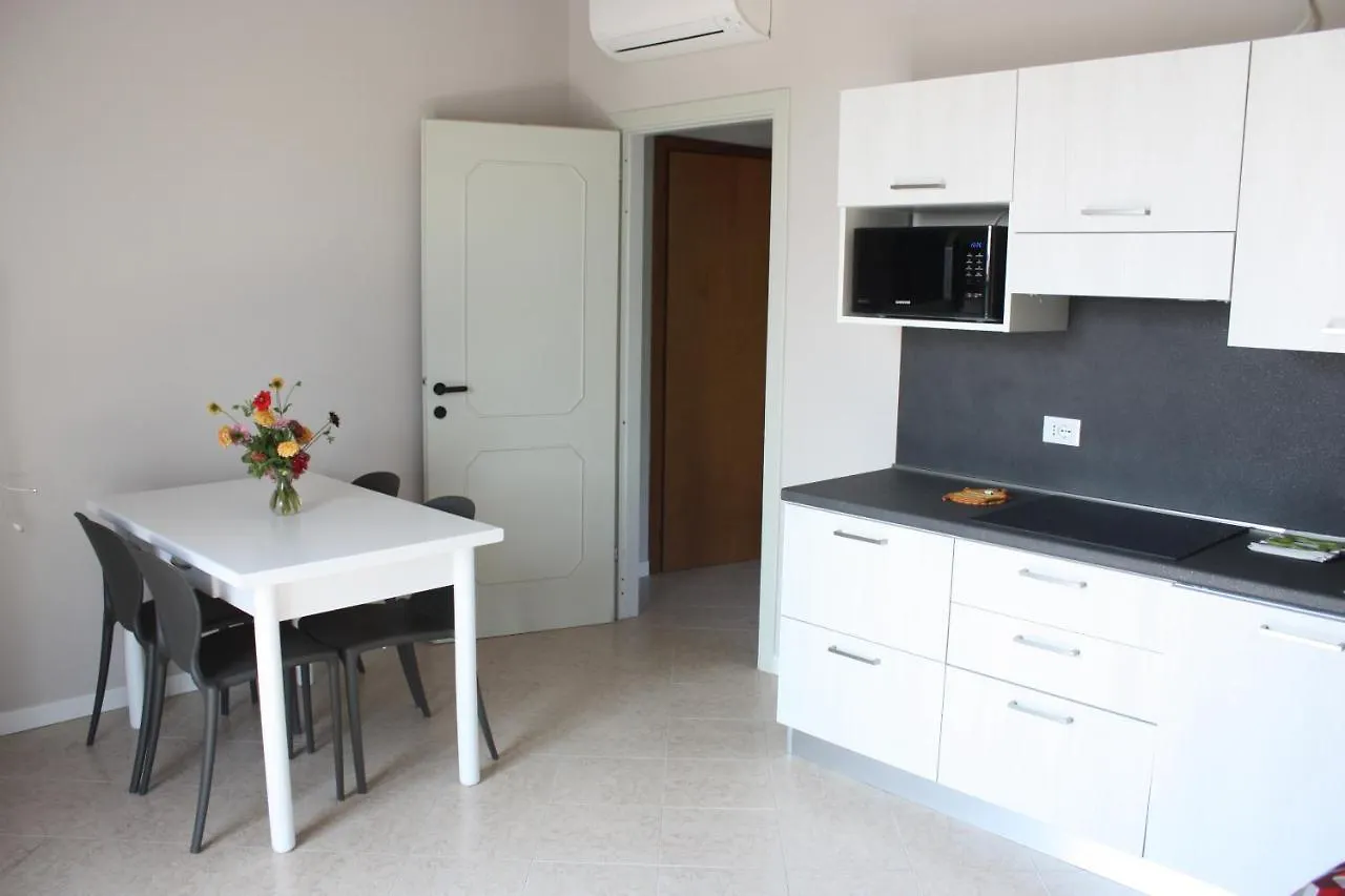 Moniga del Garda Villa Molino איטליה