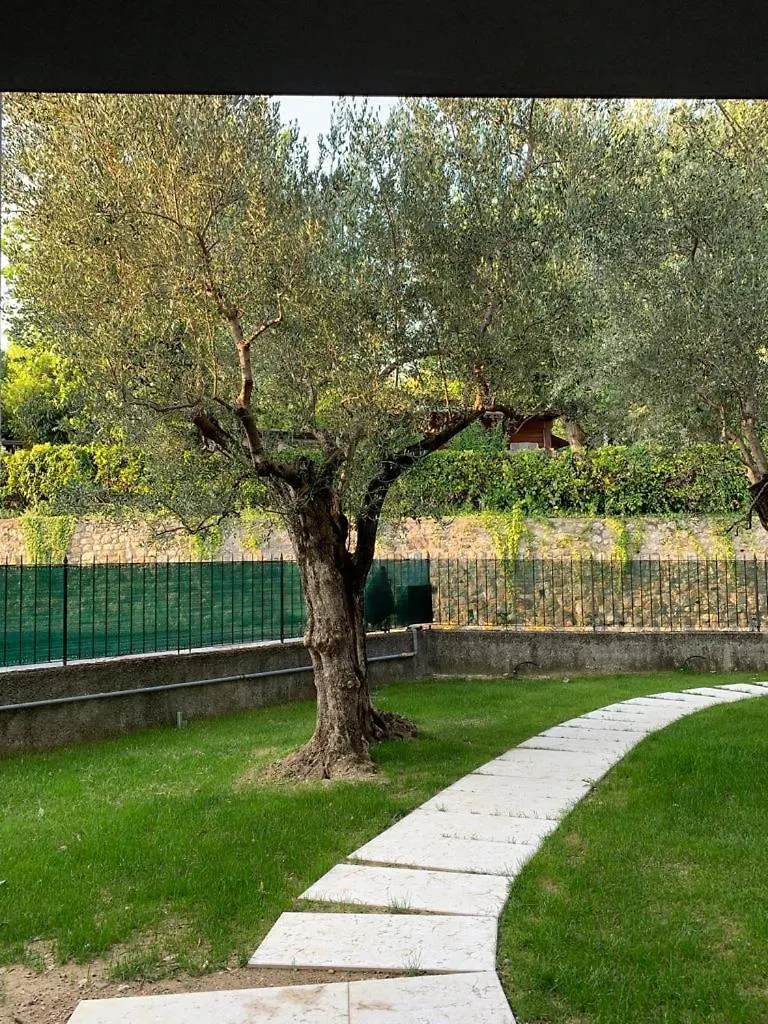 Moniga del Garda Villa Molino 0*, Moniga del Garda